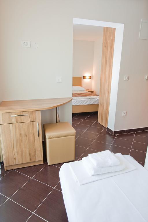 Hotel Sirena Podgora Kültér fotó